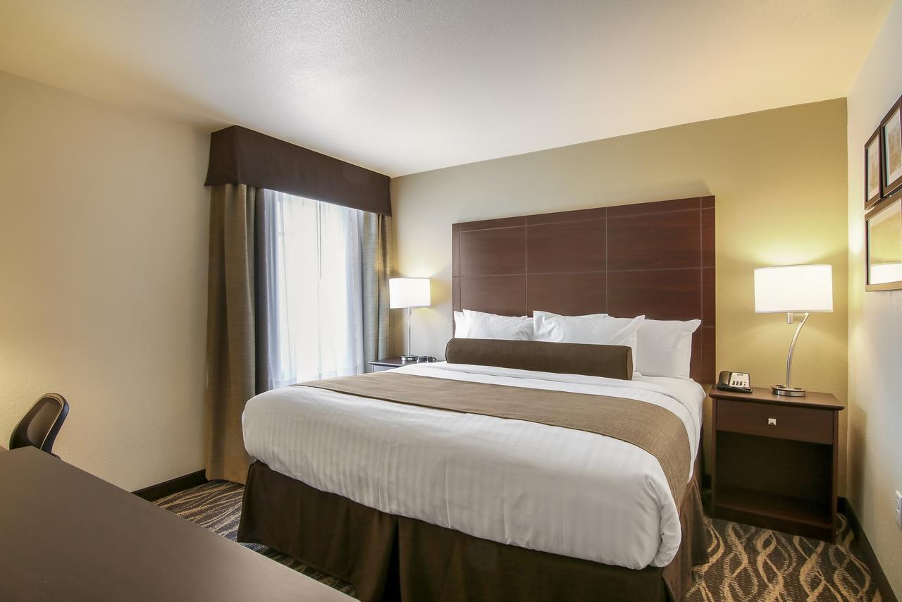 Cobblestone Inn & Suites - Menomonie/Uw-Stout Exteriér fotografie